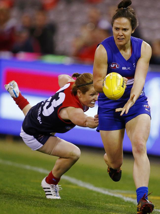 Emma Kearney in action for the Bulldogs. Picture: Michael Klein