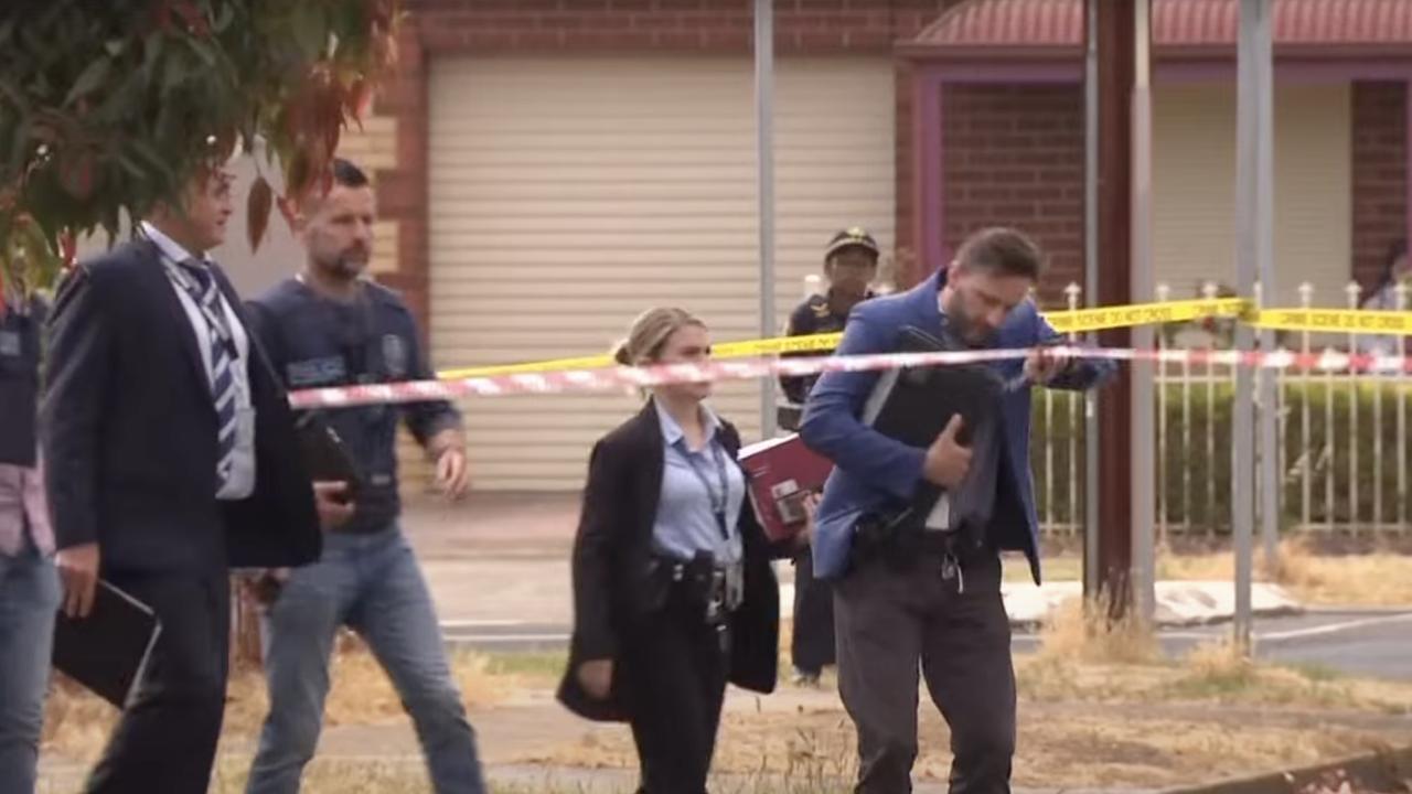 Major Crime detectives at the scene. Picture: 7 NEWS