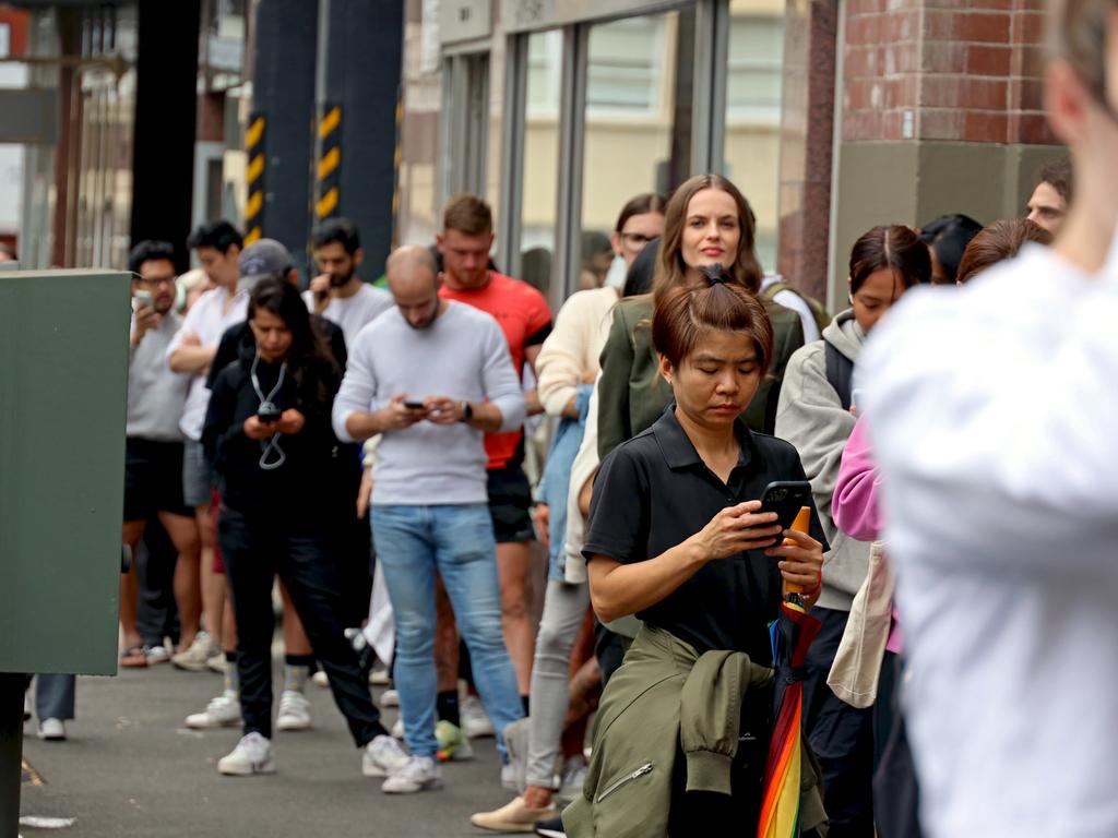 Sydneysiders lined up at a rental inspection. Picture: Nicholas Eagar/NCA NewsWire