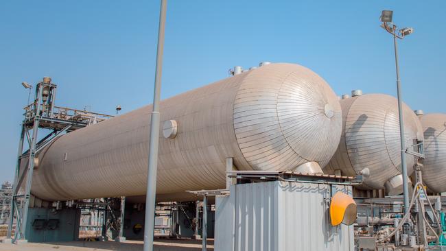 An example of a carbon capture and storage facility in Saudi Arabia. The plant can capture 500,000 metric tons of CO2 per year.