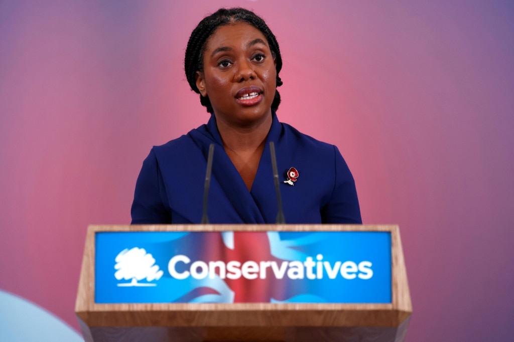 Conservative leadership candidates Kemi Badenoch (L) and Robert Jenrick (R) are bidding to replace former prime minister Rishi Sunak