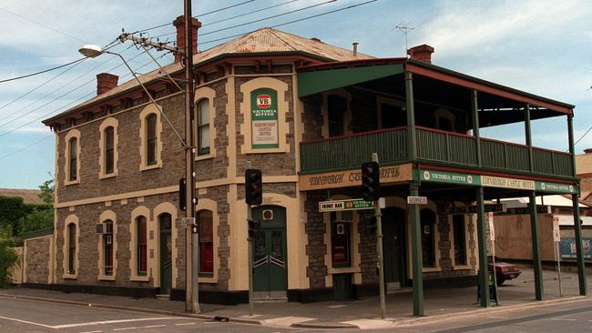 The Edinburgh Castle Hotel on Currie St.