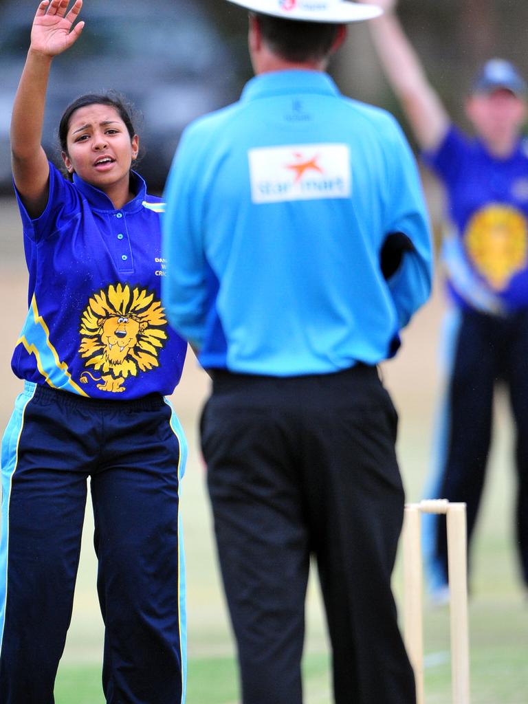 A youthful Alana King appeals for a wicket playing for Dandenong in 2013.