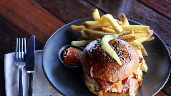 Food from Glenelg Public House in Mermaid Beach