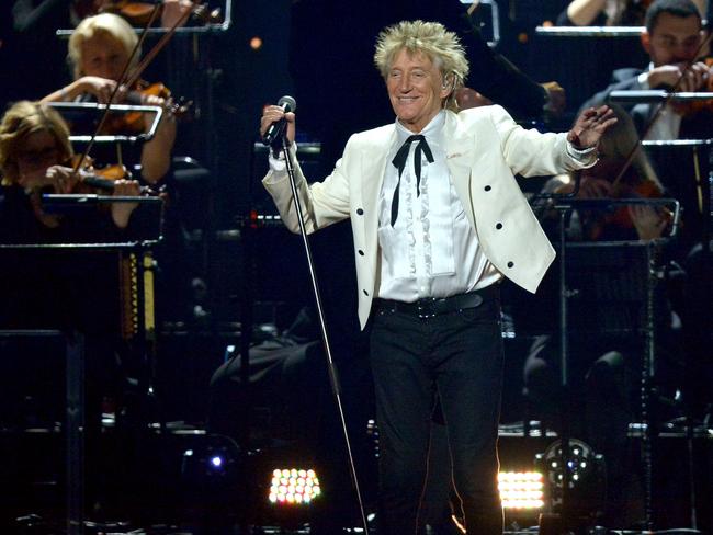 Sir Rod Stewart will perform at the concert.