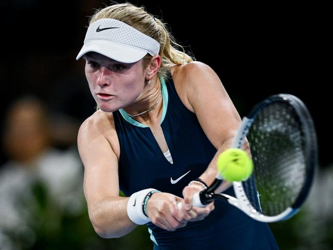 Emerson Jones of Australia plays a backhand in her match against Daria Kasatkina during day three of the 2025 Adelaide International. Picture: Mark Brake/Getty Images.