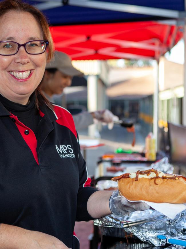 am Winfield making another sausage sizzle at Mortdale Public School. Picture: Jordan Shields