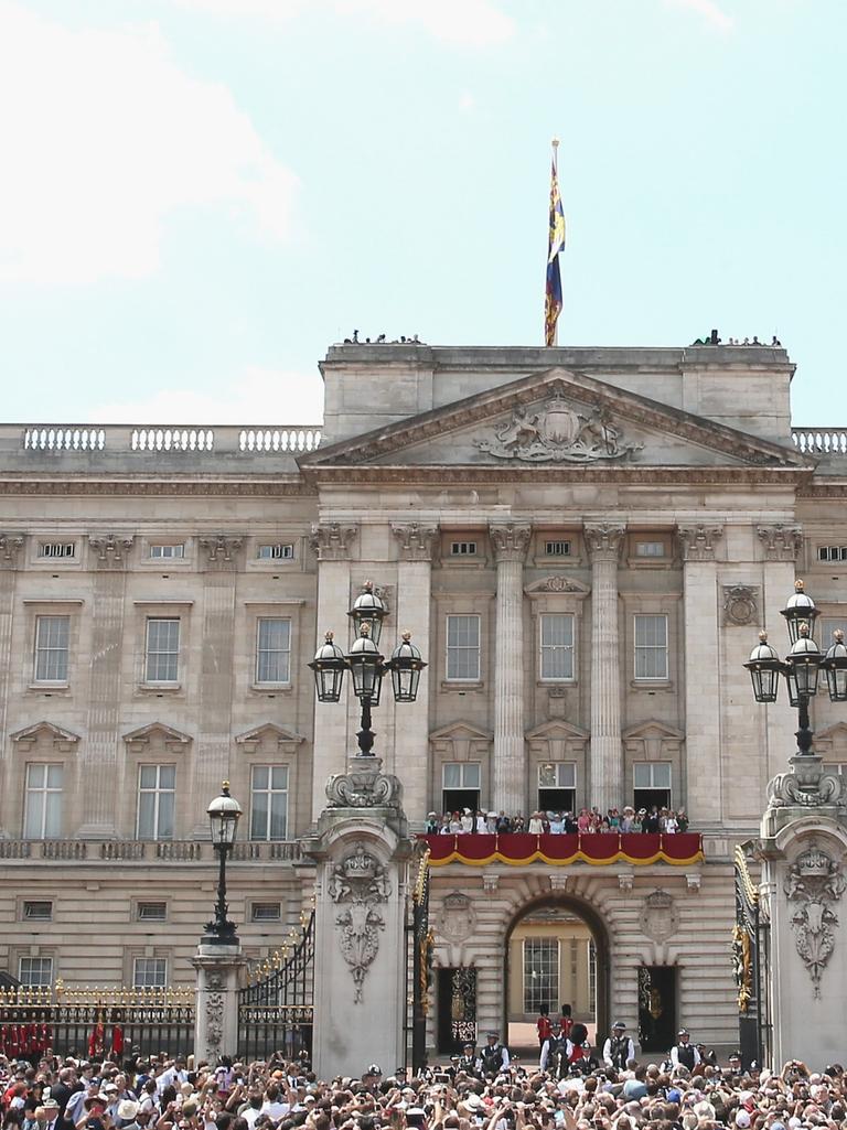 Queen Mother Recounts 79th Anniversary Of Buckingham Palace Bombing