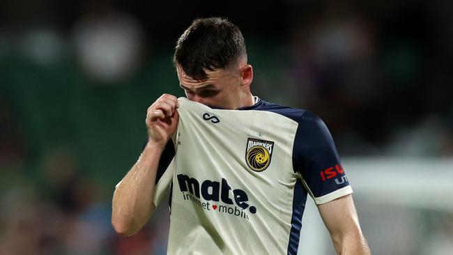 PERTH, AUSTRALIA - NOVEMBER 04: Dylan Wenzel-Halls of the Mariners reacts during the A-League Men round three match between Perth Glory and Central Coast Mariners at HBF Park, on November 04, 2023, in Perth, Australia. (Photo by Will Russell/Getty Images)