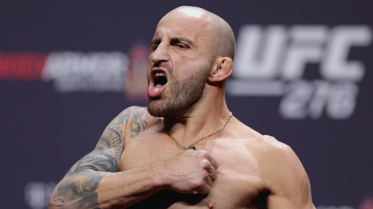 LAS VEGAS, NEVADA - JULY 01: Alexander Volkanovski of Australia poses on the stage during the UFC 276 ceremonial weigh-in at T-Mobile Arena on July 01, 2022 in Las Vegas, Nevada. Carmen Mandato/Getty Images/AFP == FOR NEWSPAPERS, INTERNET, TELCOS &amp; TELEVISION USE ONLY ==