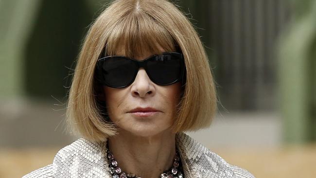 Editor-in-chief of American Vogue Anna Wintour arrives at German designer Karl Lagerfeld's Haute Couture Fall/Winter 2014-2015 fashion show for French fashion house Chanel in Paris July 8, 2014. REUTERS/Benoit Tessier (FRANCE - Tags: FASHION ENTERTAINMENT)