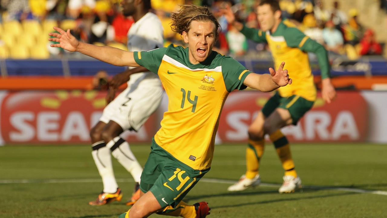 Momen Socceroos, Brett Holman, gol vs Serbia, Piala Dunia 2010, Afrika Selatan, Pim Verbeek, gol vs Ghana, terbaru, pembaruan