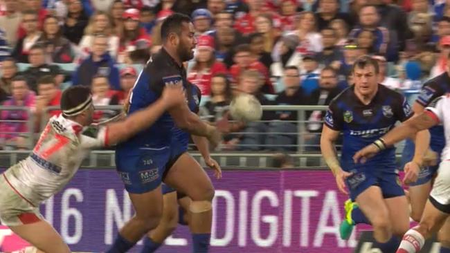 2-5: Canterbury's Tony Williams passes the ball to himself in the lead-up to the William Hopoate try.