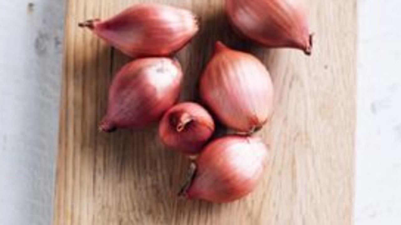 Different types of onions and how to use them | The Courier Mail