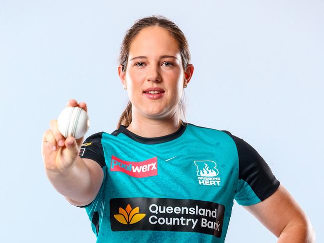 Central Qld teen signs WBBL deal with Brisbane Heat