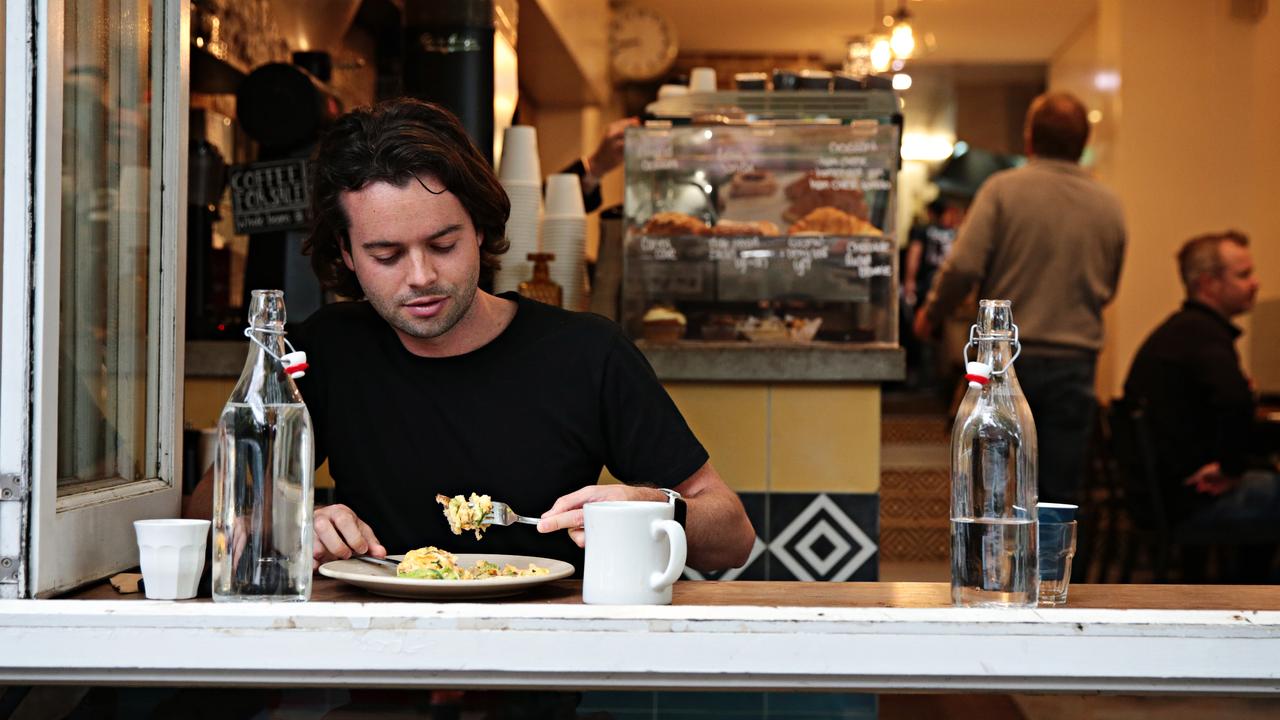 Cafes are now open for dining in Sydney. Picture: Adam Yip / NCA NewsWire