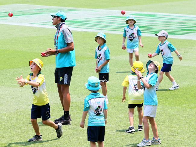 Socials at First Test, Australia v Pakistan at the Gabba. Thursday 21st November 2019 (AAP Image - Richard Waugh