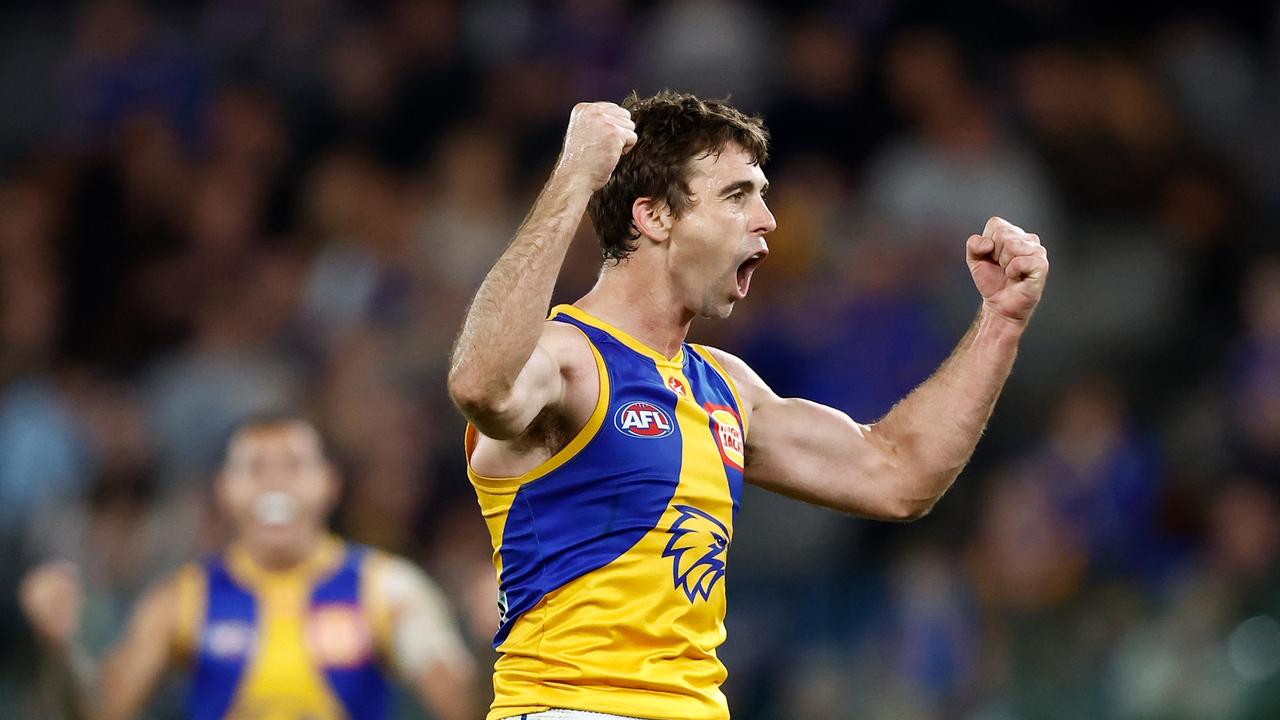 West Coast Eagles put major dent in Western Bulldogs' finals