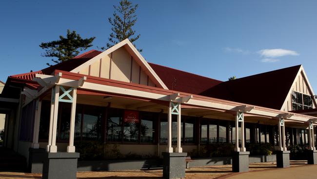 The Pizza Hut at Kirra is set to reopen.