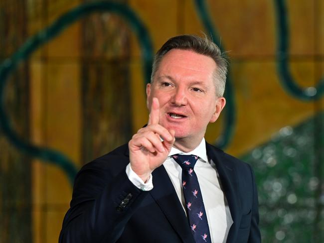 Australian Energy Minister Chris Bowen speaks to the media during a press conference at Parliament House in Canberra, Monday, September 18, 2023. (AAP Image/Lukas Coch) NO ARCHIVING