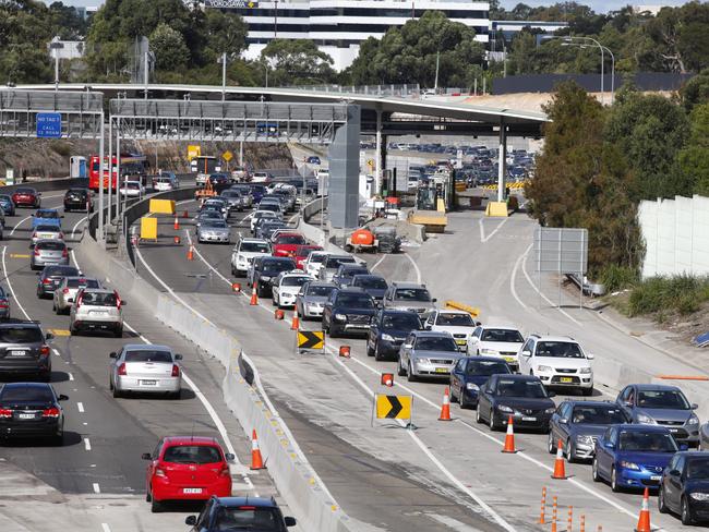 Heavy Traffic on the M2 this mothers day, traffic pictured near the main toll gates in Marsfield. Roadwork's, commuters, motorway, Generic.