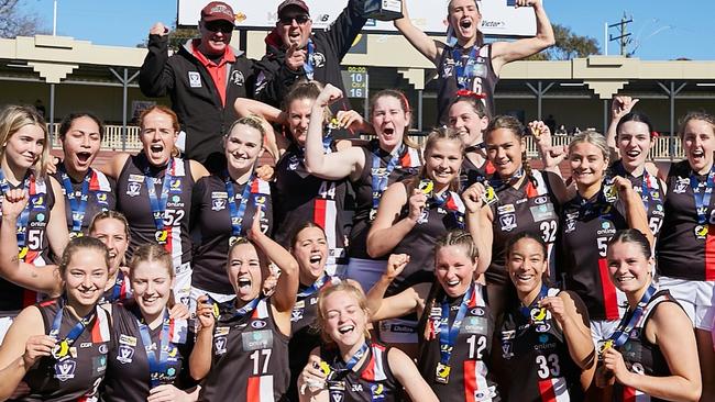 Frankston Dolphins won the MPFNL Women’s Division Three premiership. Picture: Carly Ravenhall