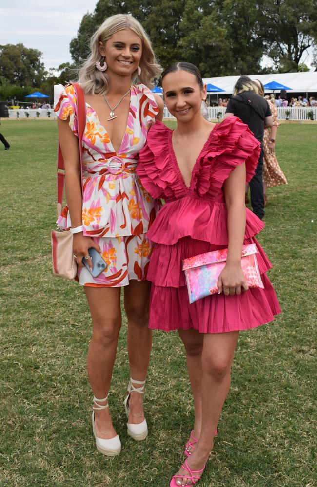 Lauren and Chloe at the Rockhampton Jaguar Land Rover Pop-Up Polo on June 3, 2023. Picture: Aden Stokes