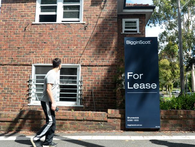 MELBOURNE, AUSTRALIA - NewsWire Photos JANUARY 27, 2024: Properties for rent in the inner Melbourne suburb of Carlton. Picture: NCA NewsWire / Andrew Henshaw