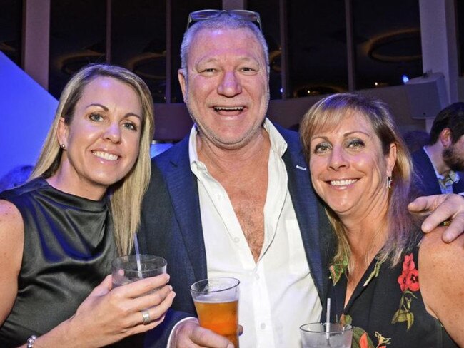 Jane Routledge with Channel personality Scott Cam and his wife Ann.