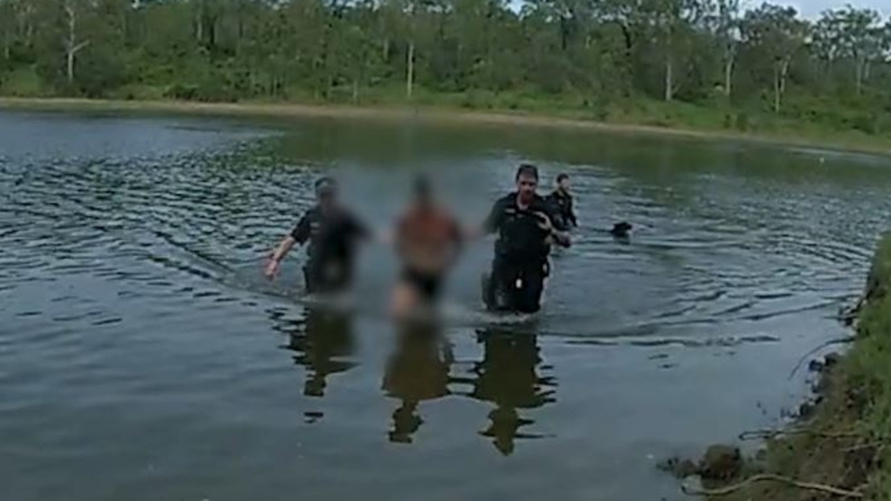 WATCH: Police swim through Central Qld river to arrest alleged thief