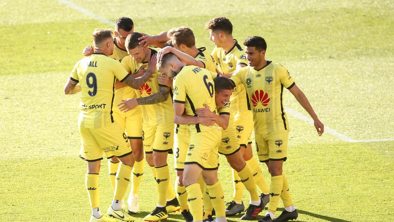 Wellington Phoenix have downed the Central Coast Mariners