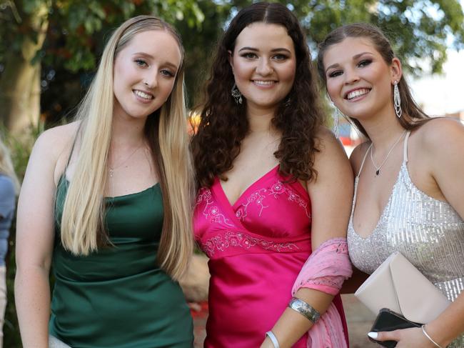 Teneisha Nixon, Jessica Bray and Summer Stone at the Wollumbin High School formal on December 2, 2021.  Picture: Jen Magnum