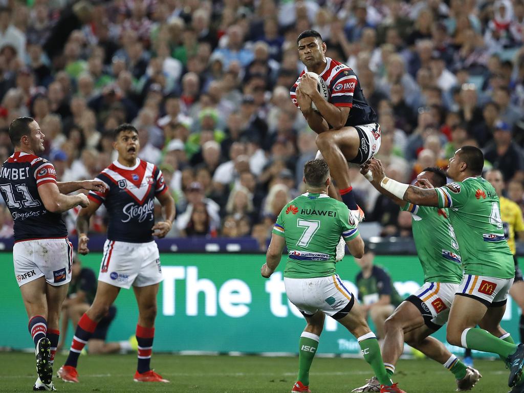 SYDNEY, AUSTRALIA - OCTOBER 06: Daniel Tupou of the Roosters takes a high ball during the 2019 NRL Grand Final match between the Canberra Raiders and the Sydney Roosters at ANZ Stadium on October 06, 2019 in Sydney, Australia. (Photo by Ryan Pierse/Getty Images)