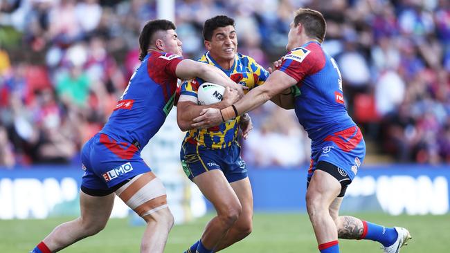 Bailey Simonsson was one of many who broke easy tackles. Photo by Matt King/Getty Images.