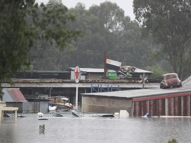 Rising flood waters off Blacktown Rd between Windsor and Richmond in 2021. Picture: John Grainger