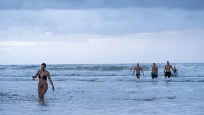 Some took to the water despite the chilly temperature. Picture: NCA NewsWire / Mario Francisco