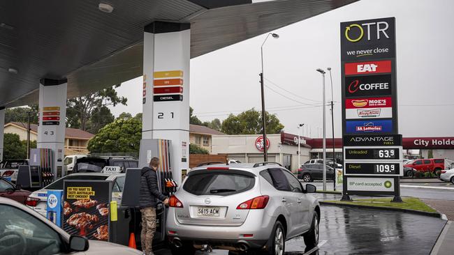 Motorists are expected to fill up their cars more cheaply with the passing of legislation for real-time fuel pricing.