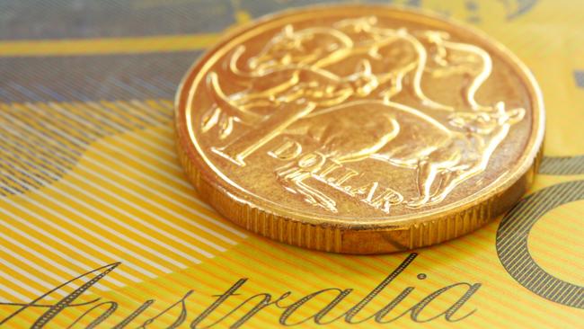 Aussie dollar defies war worries