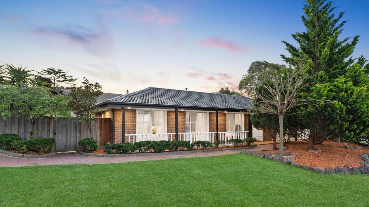 This three-bedroom house at 16 Monique Dr, Langwarrin in the Mornington Peninsula is on sale.