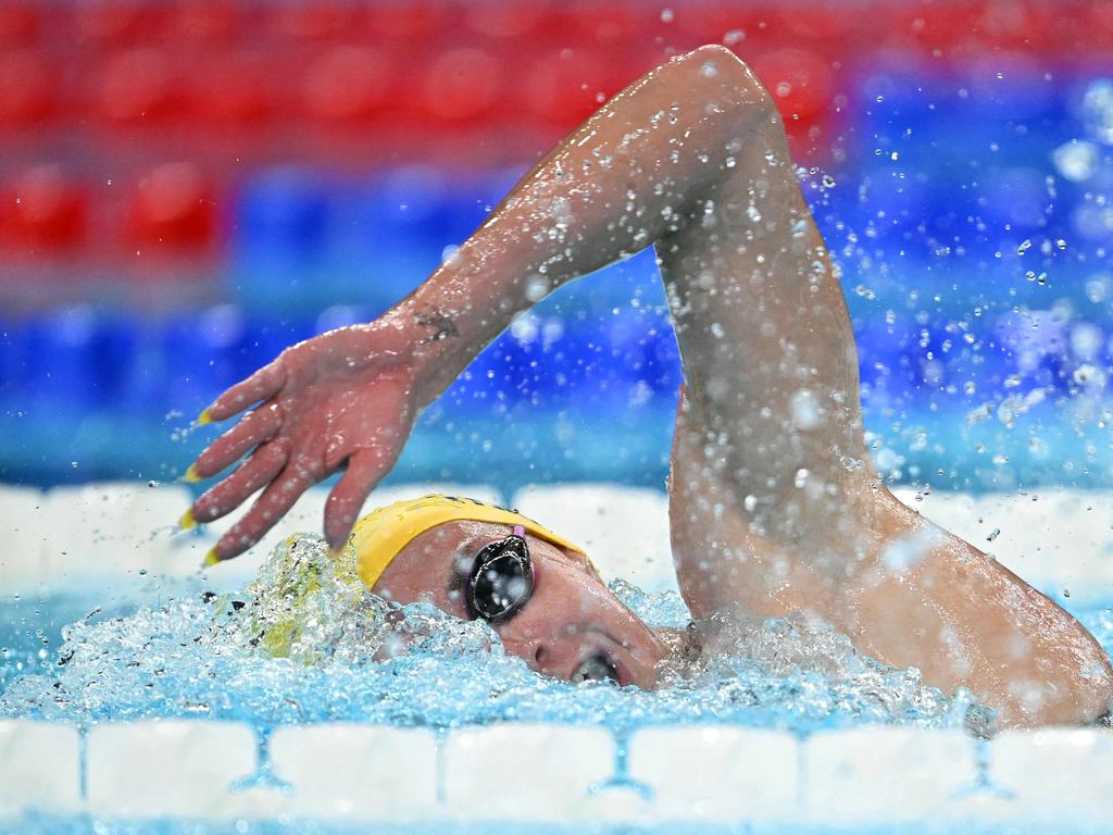 Ariarne Titmus chose to breathe towards Mollie O’Callaghan the whole way. Picture: Jonathan Nackstrand/AFP