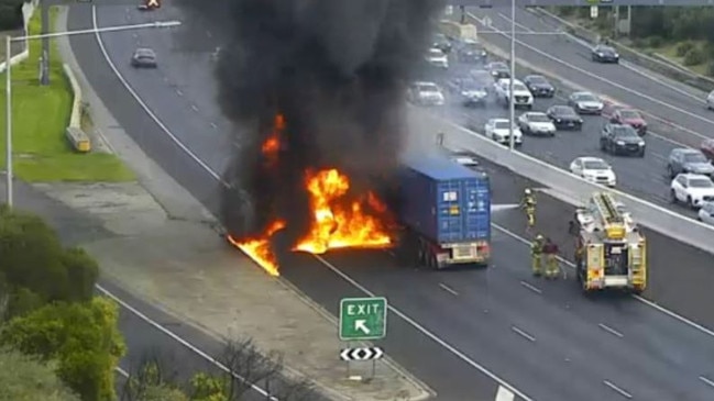 A truck has burst into flames on the Monash Freeway near Chadstone.