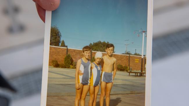 Leonie, Maureen and Stephen Cummings at Wenty pools in 1970. Picture: Monique Harmer