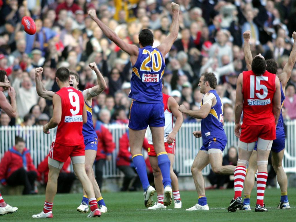 Cox was at the centre of the Eagles side which triumphed over the Swans in the 2006 grand final. Picture: Phil Hillyard