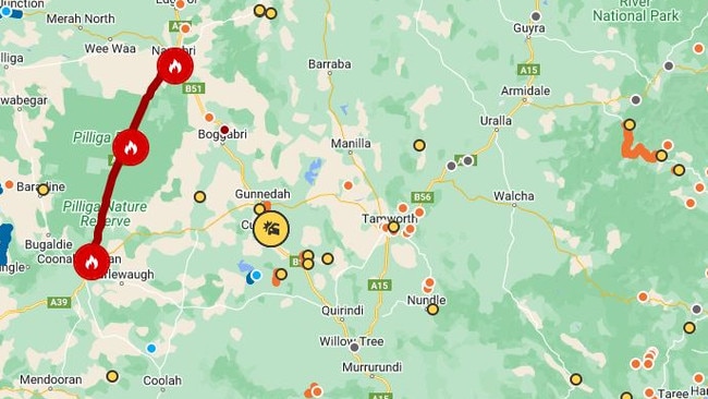 Three people are dead after a car crashed on the Kamilaroi Highway south of Gunnedah. Picture: Live Traffic