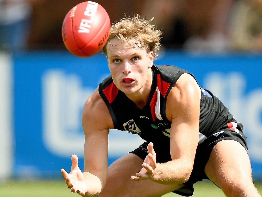 MELBOURNE, AUSTRALIA - MARCH 02: Tyson Milne of Frankston marks during the VFL Practice Match Carnival match between Frankston and Northern Bullants at Kinetic Stadium on March 02, 2024 in Melbourne, Australia. (Photo by Josh Chadwick/AFL Photos/via Getty Images )