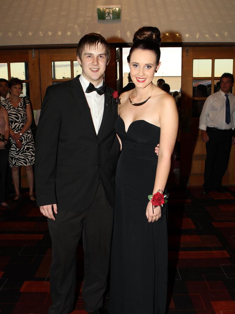 St Saviour’s and St Ursula’s Toowoomba formal photos from 2013 | The ...