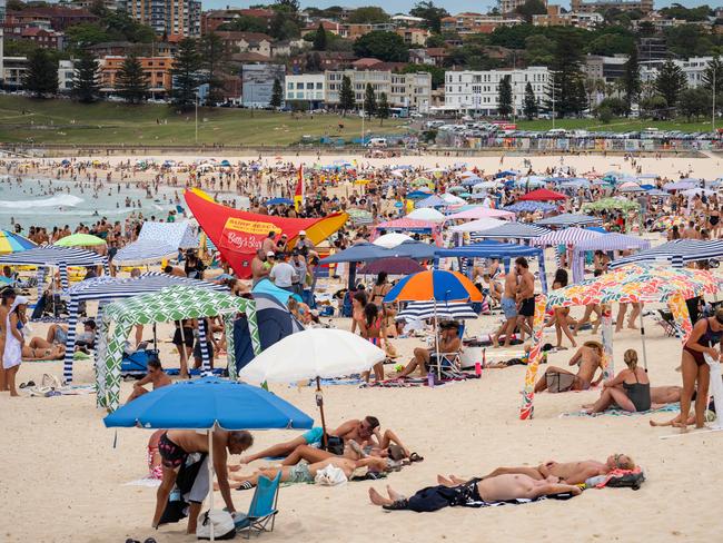 Crowds gather at Bondi Beach this Australia Day.Photographer: Tom Parrish