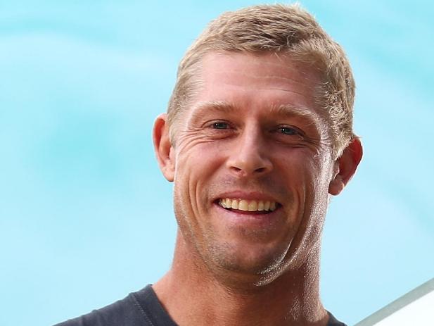 Mick Fanning will be inducted into the Australian Surfing Hall of Fame.