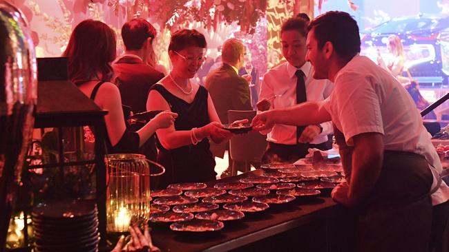 The party was designed to encourage rich Chinese to come to Australia and invest.