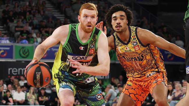 Angus Glover drives to the basket. Picture: Daniel Pockett/Getty Images